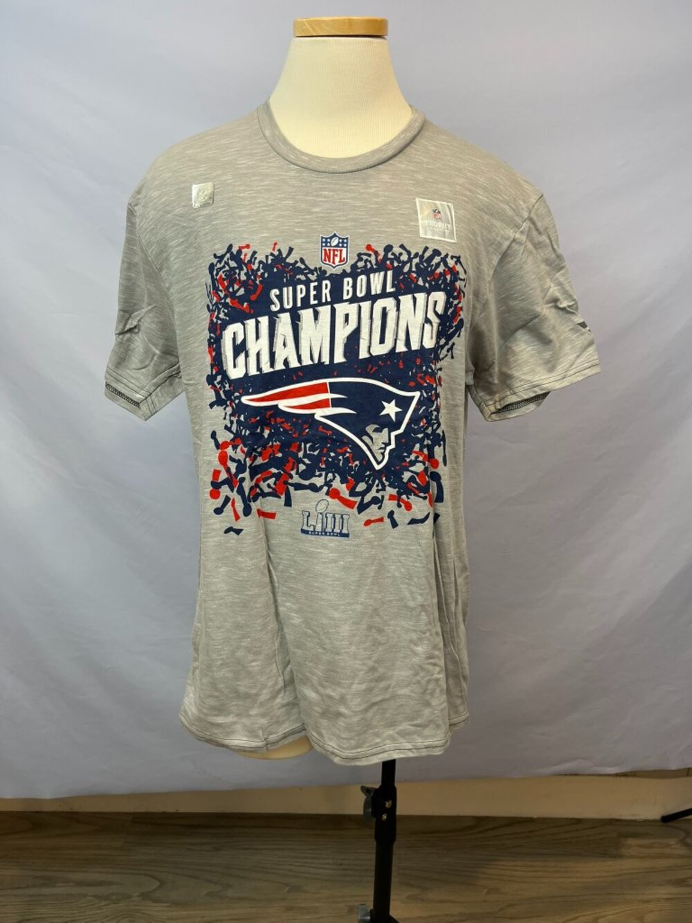 New England Patriots Super Bowl Champions T-Shirt Gray NFL Trophy Collection Men